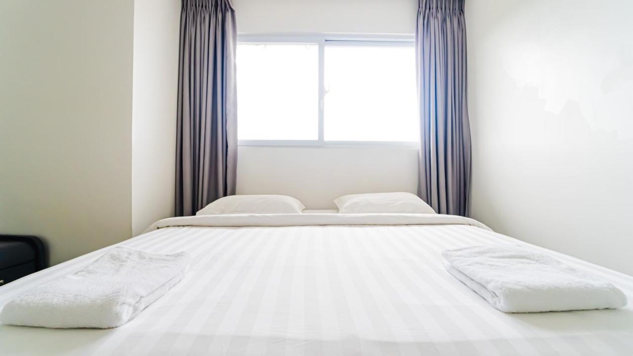 Chequers Suites Subic Bay Olongapo Esterno foto