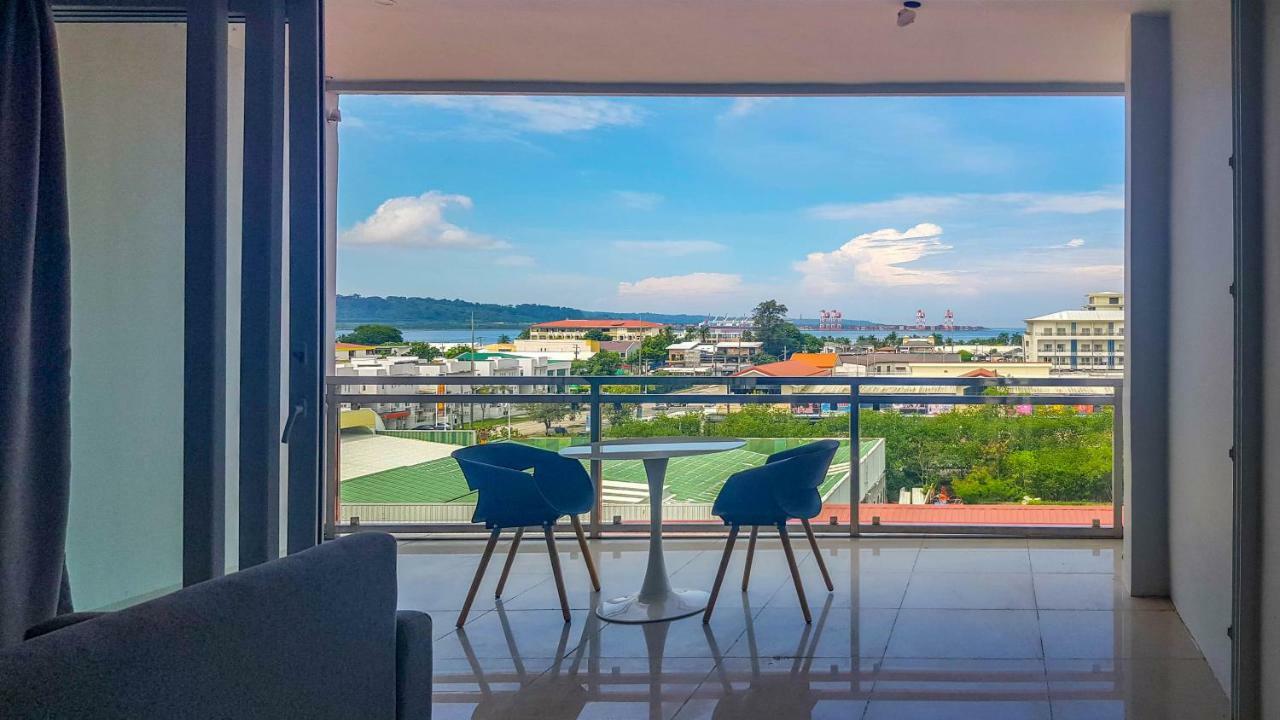 Chequers Suites Subic Bay Olongapo Esterno foto